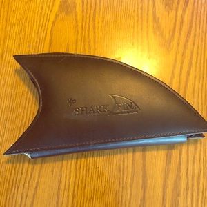 Shark Fin Shears Set